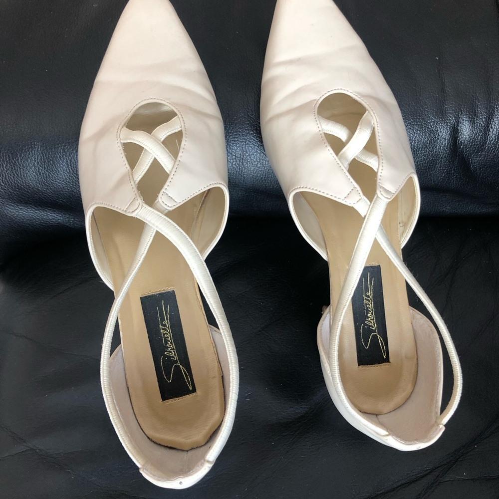 Silhouette Cream 1” block Heels with Crisscross Straps